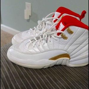 retro 12s